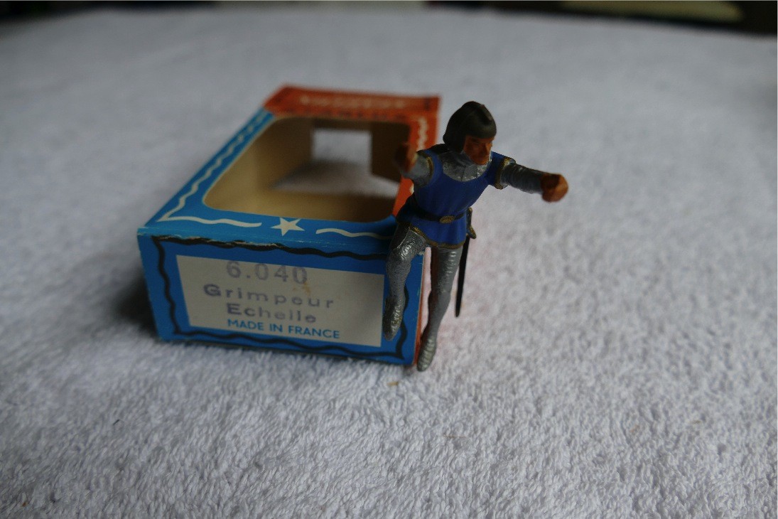 GRIMPEUR STARLUX MOYEN AGE RÉF 6040 TUNIQUE BLEUE