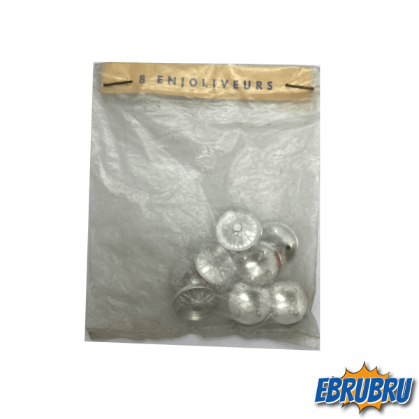 8 enjoliveurs CIRCUIT 24