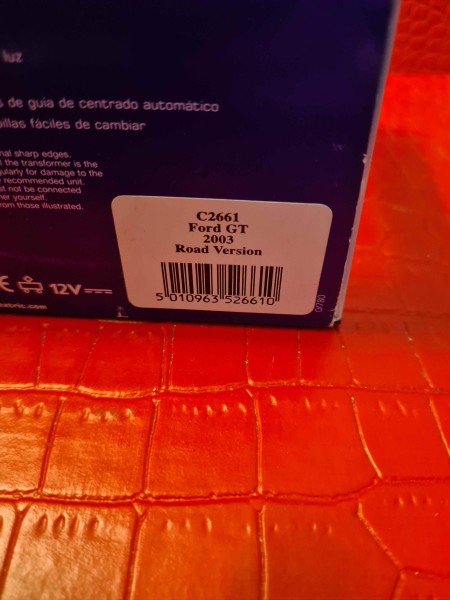 FORD GT ROAD 2003 VERSION SCALEXTRIC REF C2661