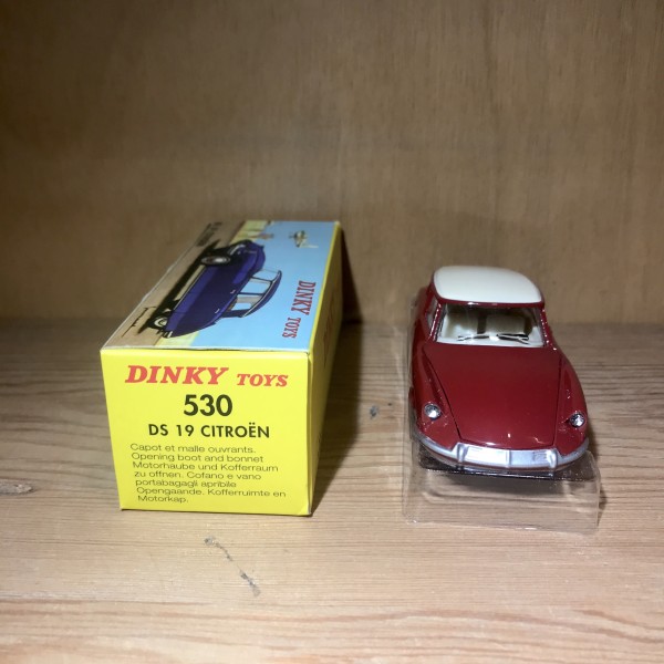 DS19 Grenat Modèle 1963 DINKY TOYS 530