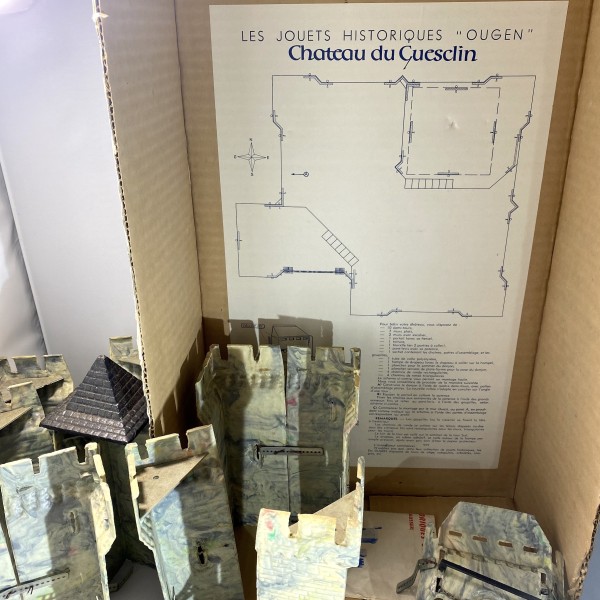 Château du Guesclin ELASTOLIN