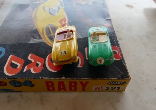 COFFRET JOUEF RÉF 391 AVEC UNE JAGUAR E VERTE ET MERCEDES 300 SL JAUNE