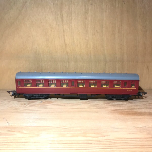 Voiture 2nd classe type Mark 1 JOUEF Réf 456