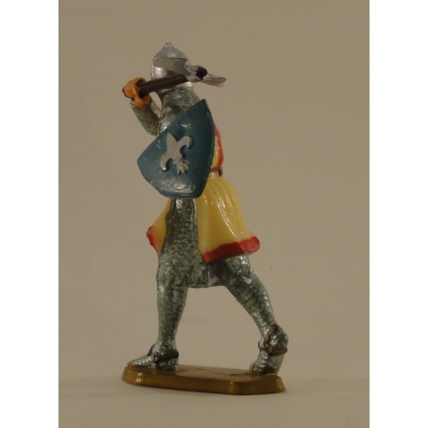 PIETON CROISÉ COMBATTANT AVEC HACHE  IVOIRINE STARLUX MOYEN ÂGE ref 6009