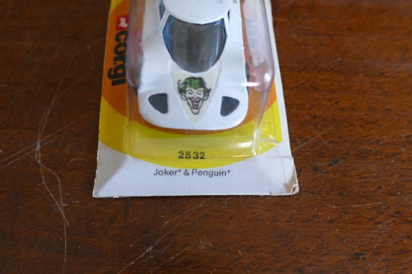 Fourgon Joker & Pingouin CORGI 2532