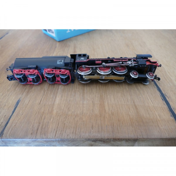 MARKLIN 3098 HO LOCOMOTIVE VAPEUR P8  DB N° 38  1807 AVEC TENDER