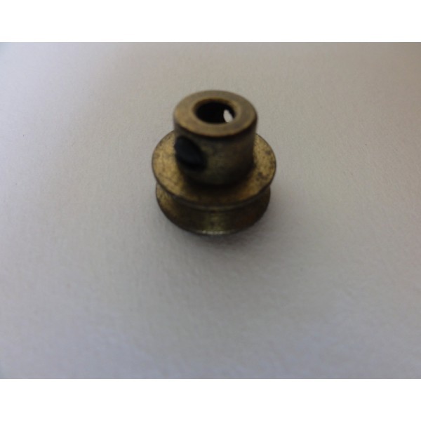 Poulie a moyeu ø 13 mm laiton Meccano: A629 