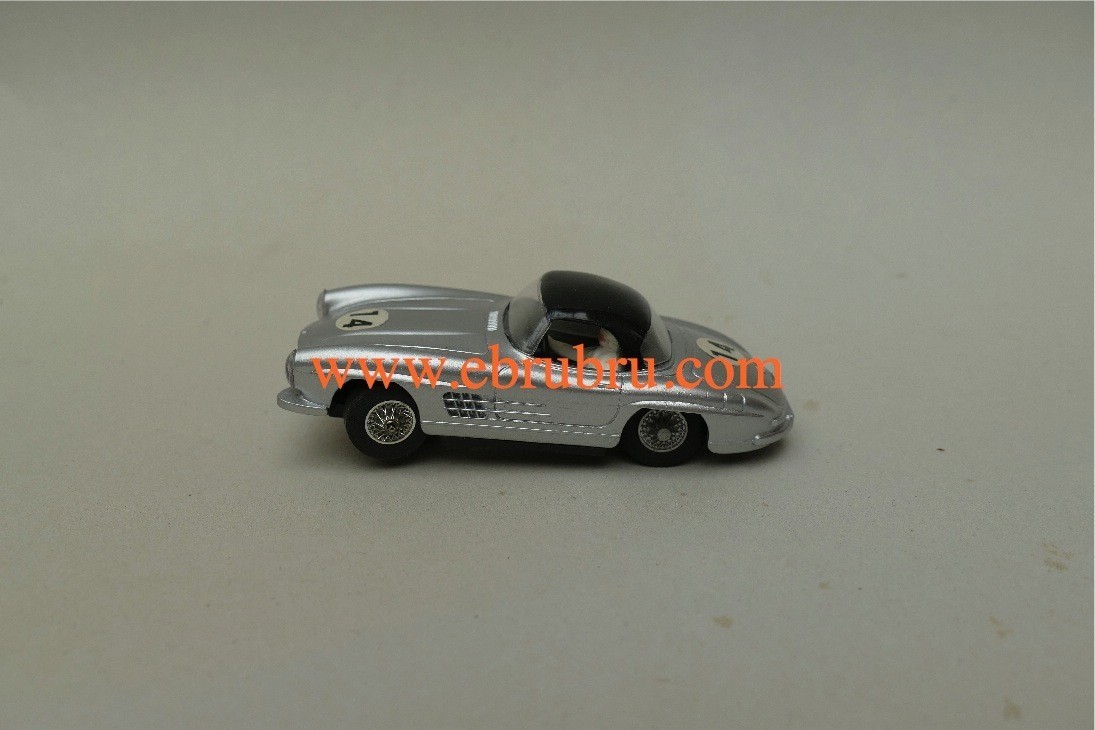 MERCEDES 300 SL HARD TOP GRISE JOUEF RÉF: 353