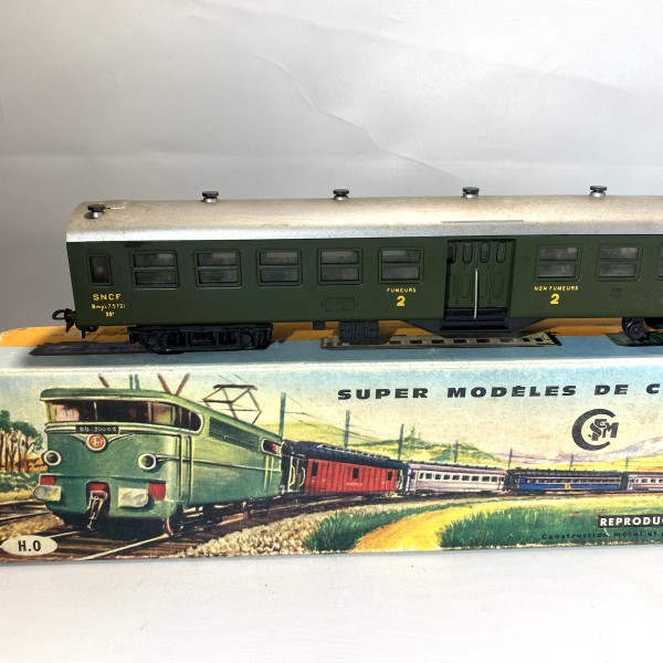 Voiture Grande banlieue 2eme classe SMCF 486