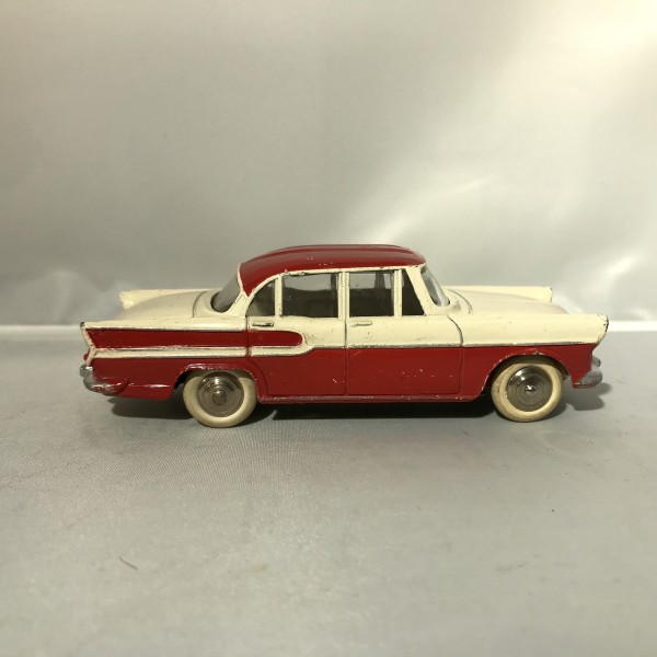 Simca Chambord DINKY TOYS 24K