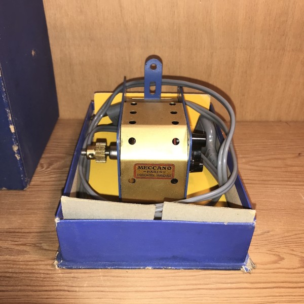 Moteur électrique universel MECCANO