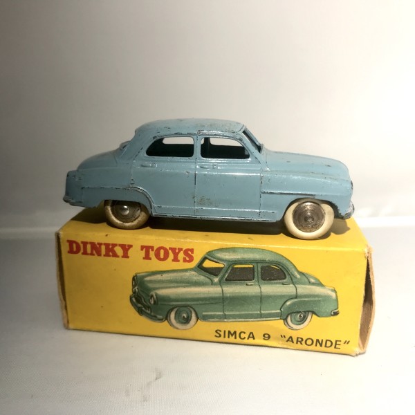 Simca 9 Aronde DINKY TOYS 24U