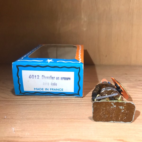 Chevalier en armure avec épée - Pied marron - STARLUX Réf 6012