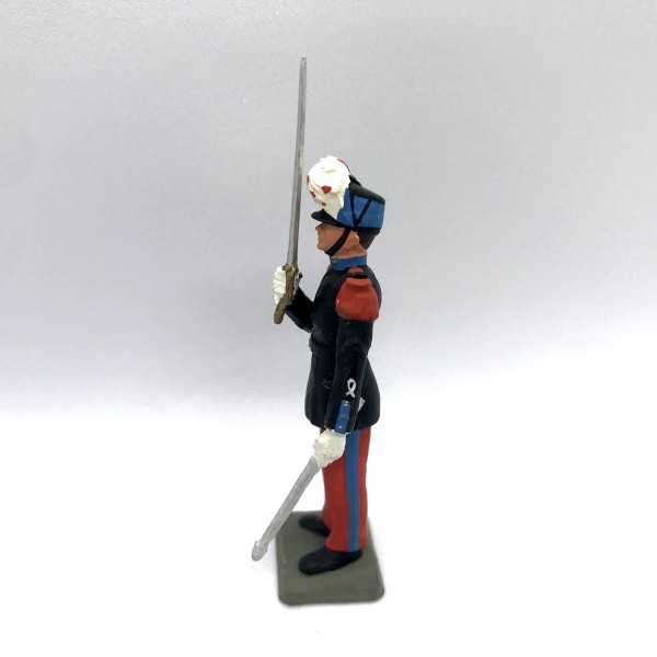 Saint Cyr - Elève officier garde à vous présentant sabre STARLUX Réf SC3