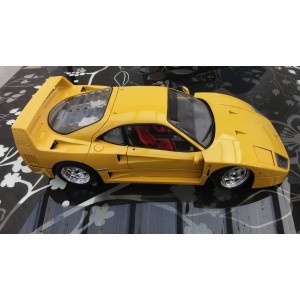FERRARI F40 POCHER JAUNE
