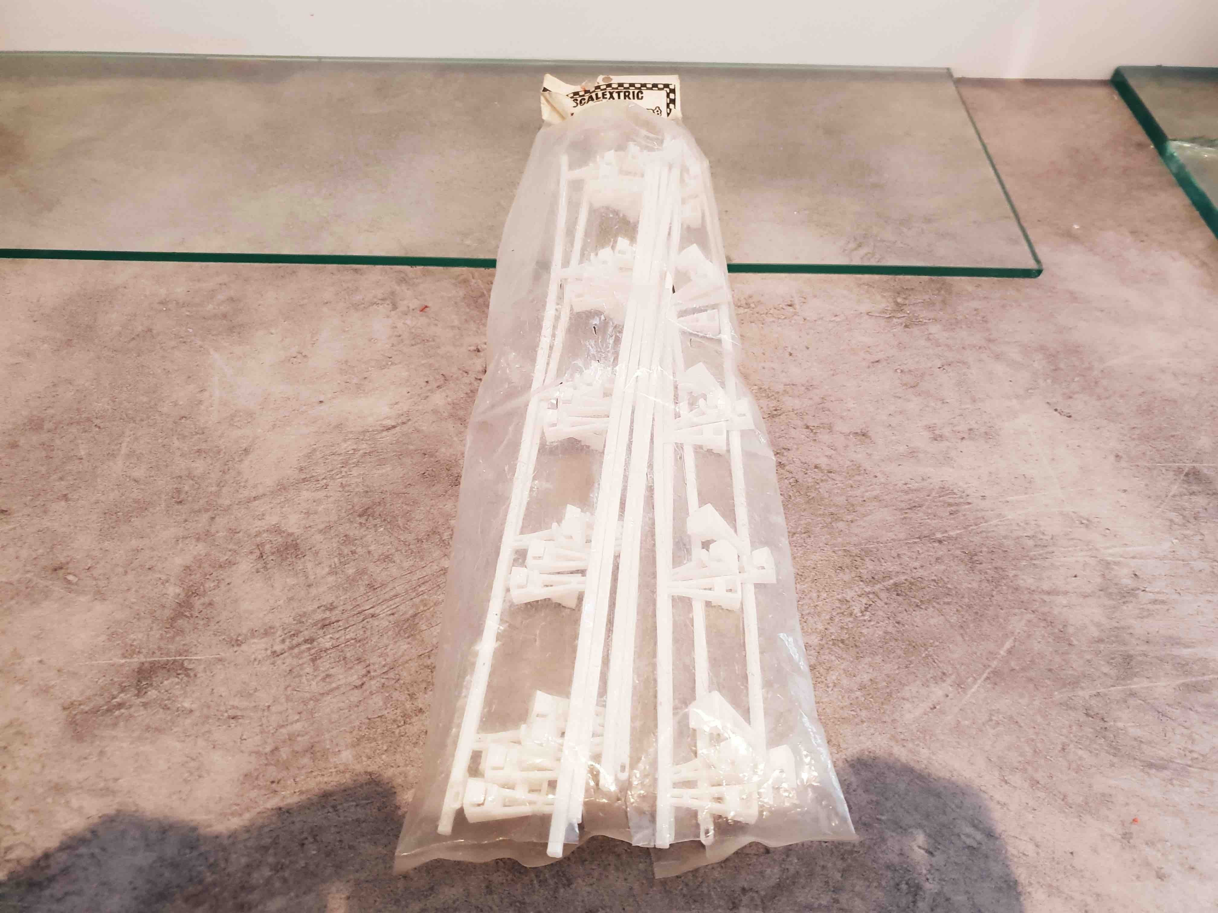 SCALEXTRIC A 246 BARRIERE DE PISTE BLANCHE