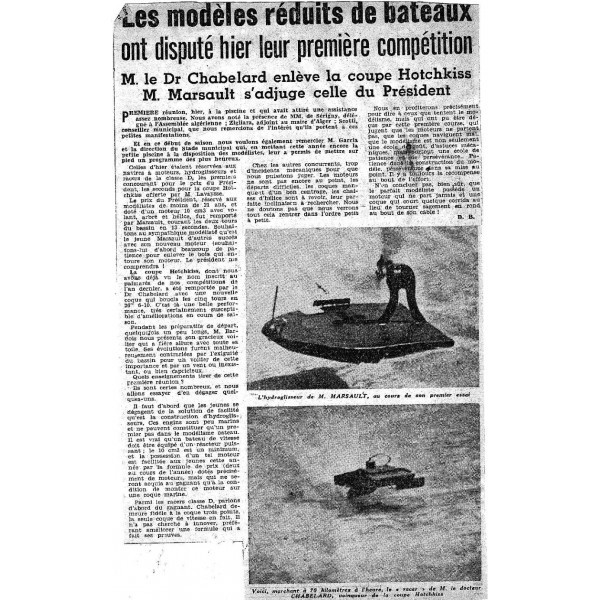 Tether Boat, hydroglisseur racer Hydroplane. Model airplane engine.