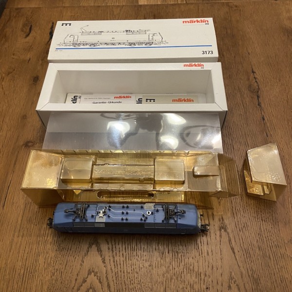 Locomotive électrique Märklin H0 3173 bleue BR 120 104-5