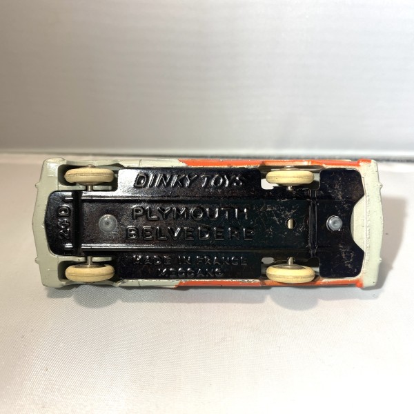 Plymouth Belvedere DINKY TOYS 24D