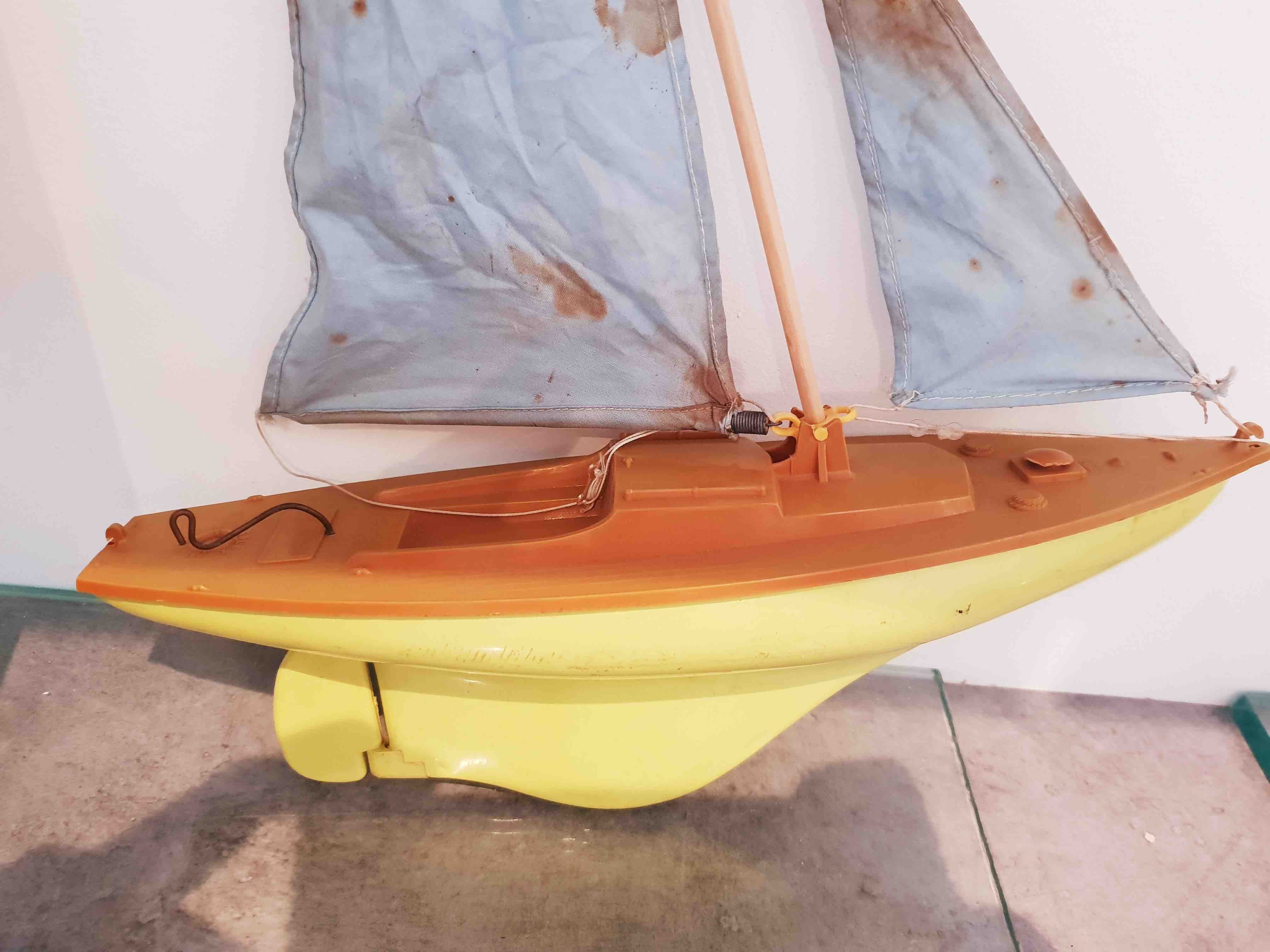 SCALEX BOAT RACING YATCH