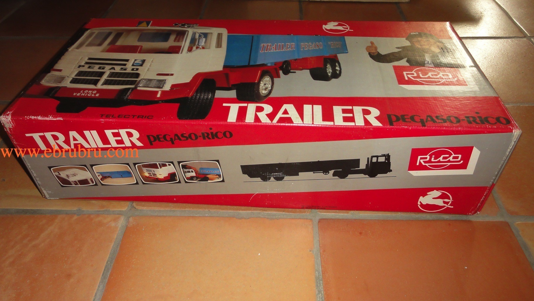 Trailer Pegaso Rico neuf en boite ref 121