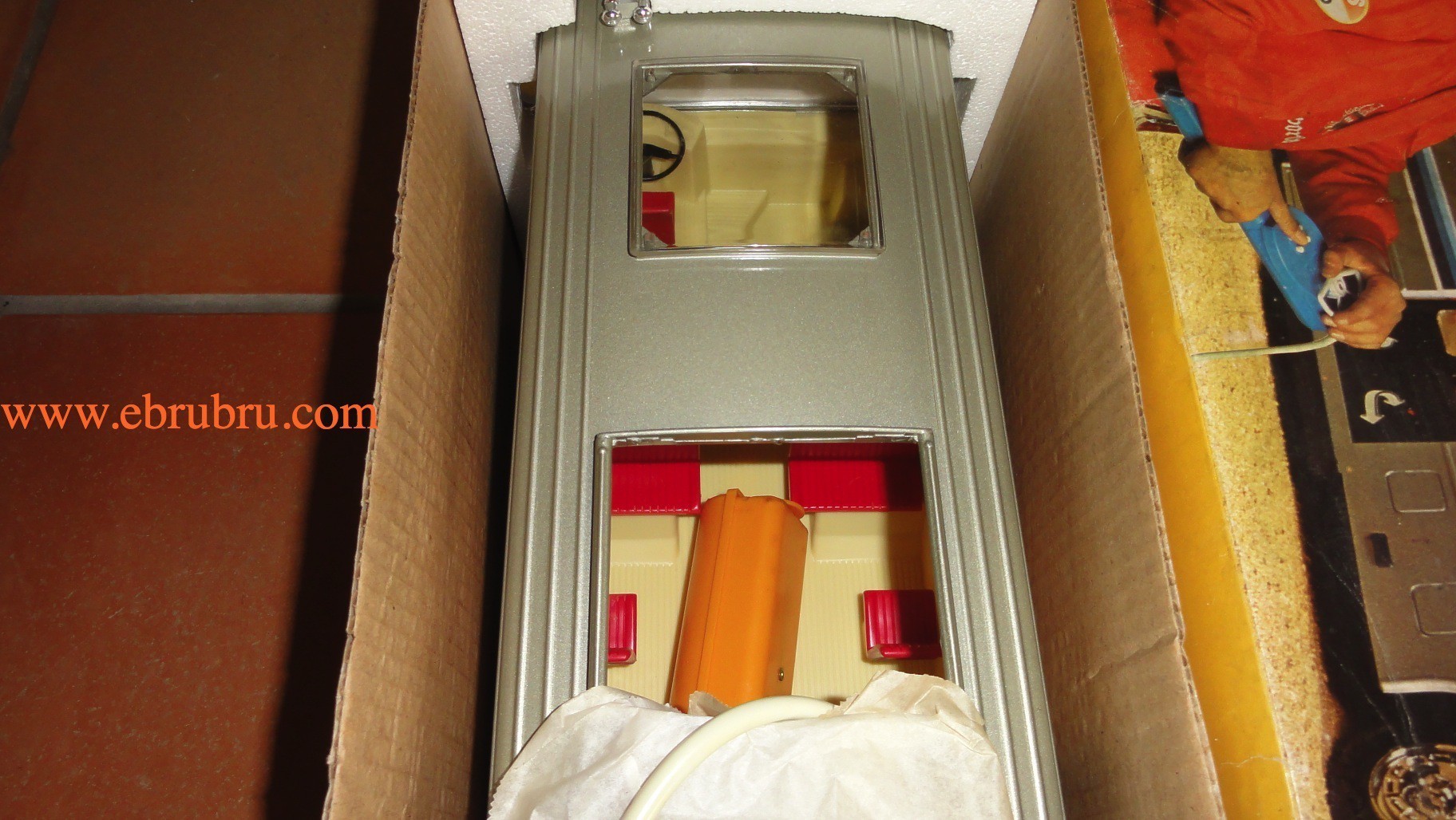 Bus Rico mercedes Benz neuf en boite ref 43