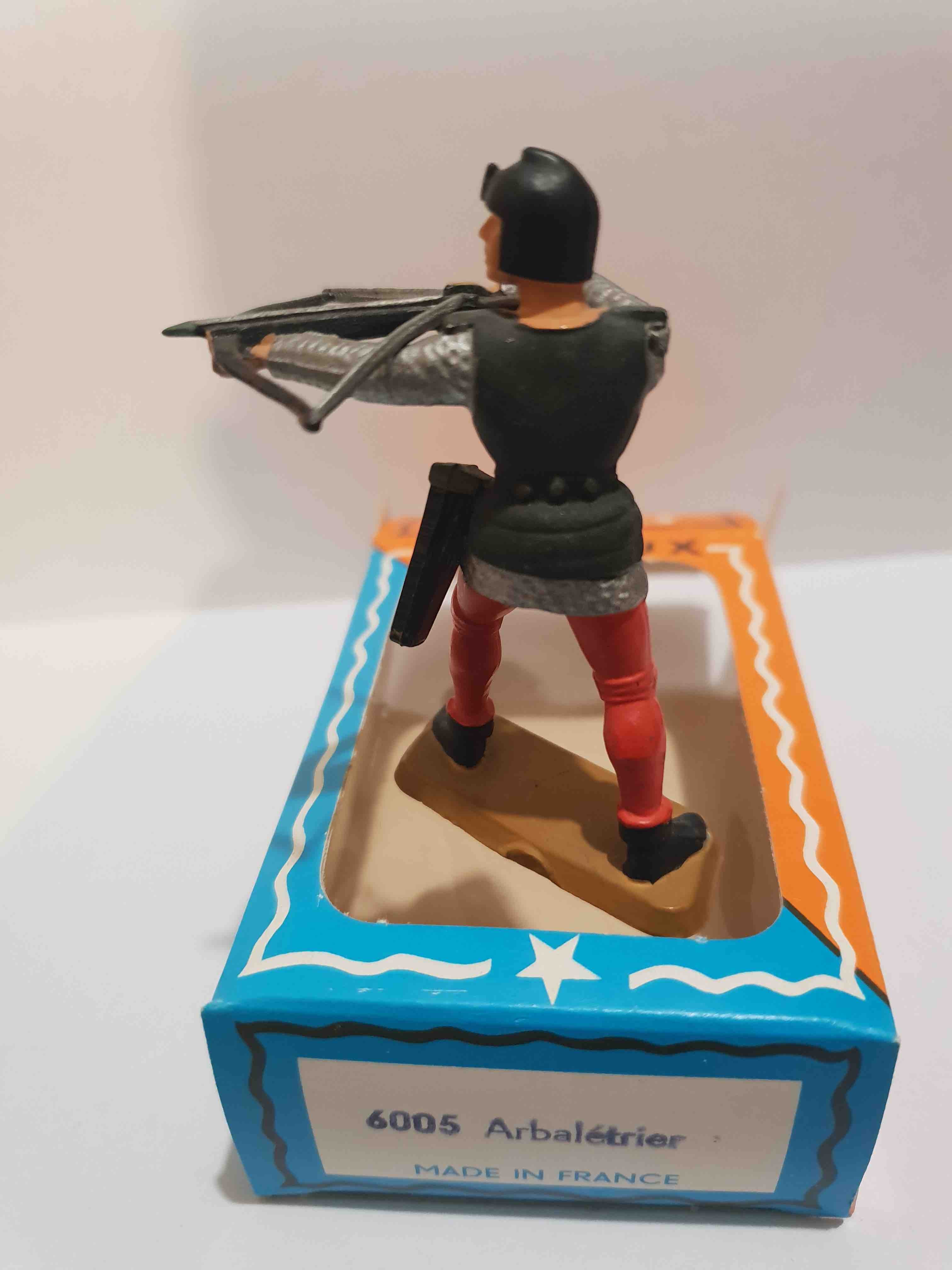 ARBALÉTRIER TUNIQUE NOIRE STARLUX REF 6005  MOYEN ÂGE