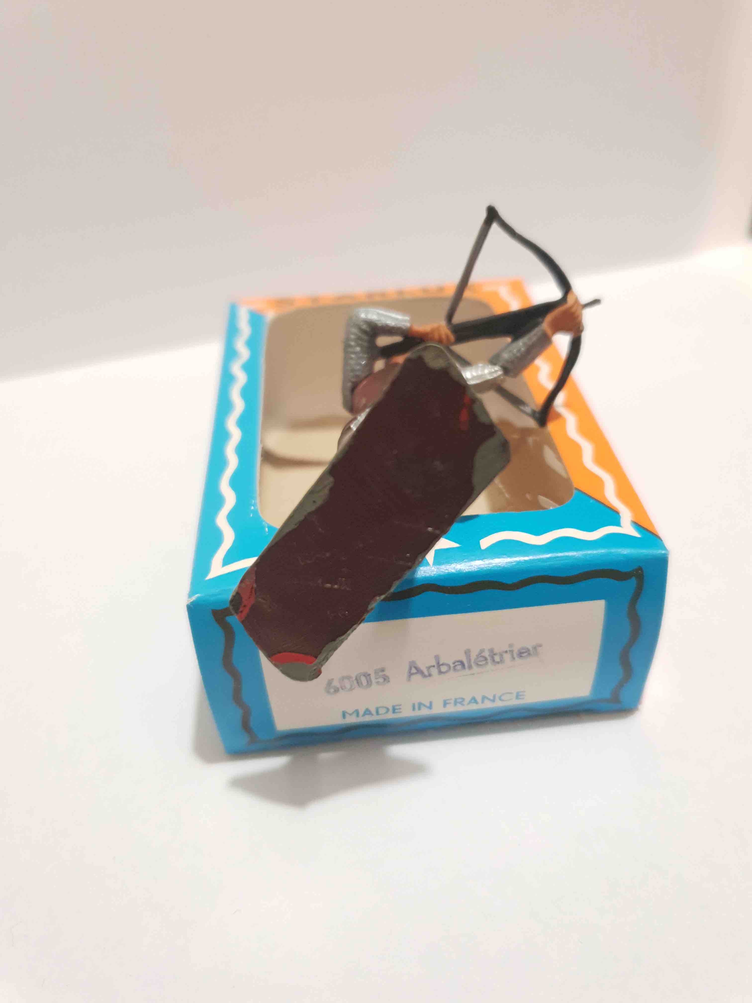 ARBALÉTRIER TUNIQUE ROUGE BORDEAUX STARLUX REF 6005  MOYEN ÂGE