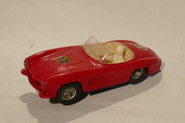 MERCEDES CABRIOLET 300 SL SPORT ROUGE JOUEF RÉF 351