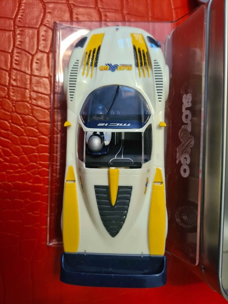 MASERATI MC JAUNE BLEU SLOT AND GO HORNBY  