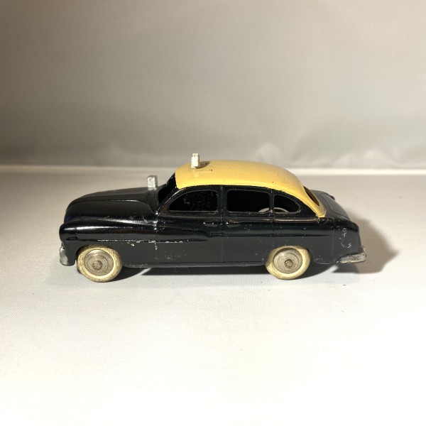Ford vedette noire Taxi DINKY TOYS 24X