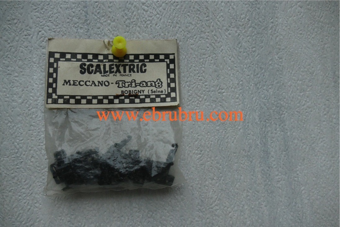 12 Guides de piste pour train avant W548 Scalextric ref W 546