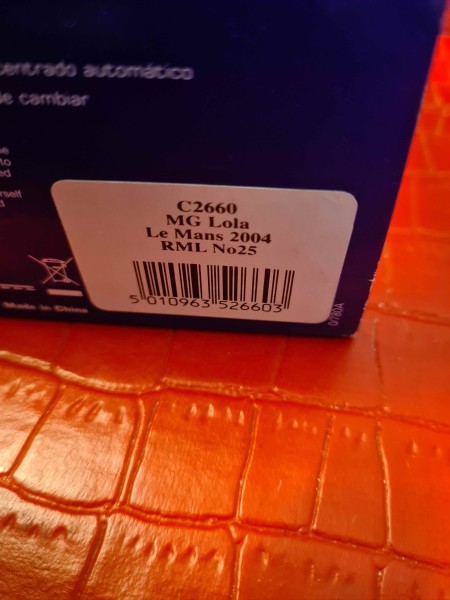 MG LOLA LE MANS 2004 RML NO 25 SCALEXTRIC REF C2660