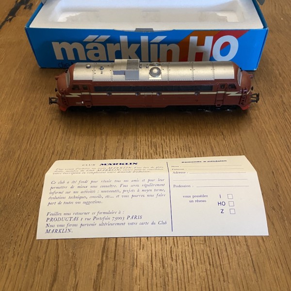 Loco diesel norvégienne Märklin 3143 BR 3.605 - Di 3 NSB brun  boite d'origine H0