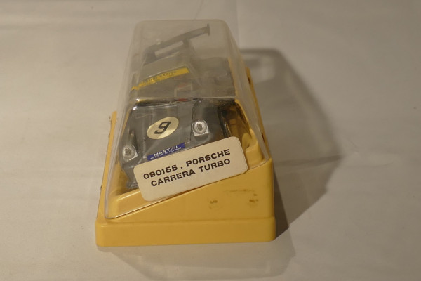 Porsche carrera turbo  grise SCALEXTRIC 09- C105
