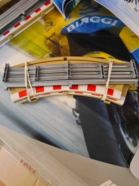 RADIUS 1 CURVE OUTER BORDERS 45 C8240 SANS BOITE SCALEXTRIC 