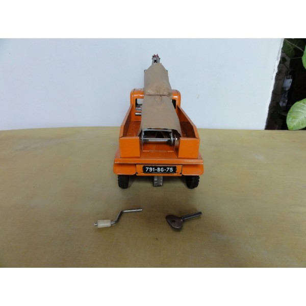 CAMION AUTO SERVICE DE MARQUE JOUSTRA