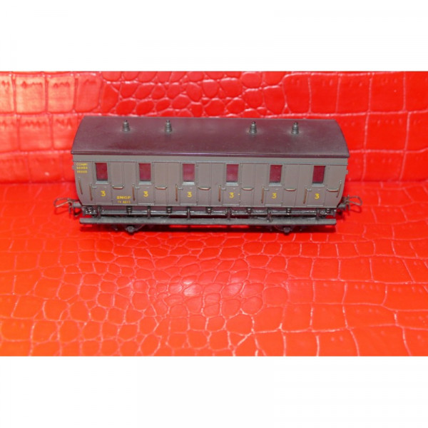 MMM RG TRAIN VOITURE SNCF A PORTIERES LATERALE 2 HO