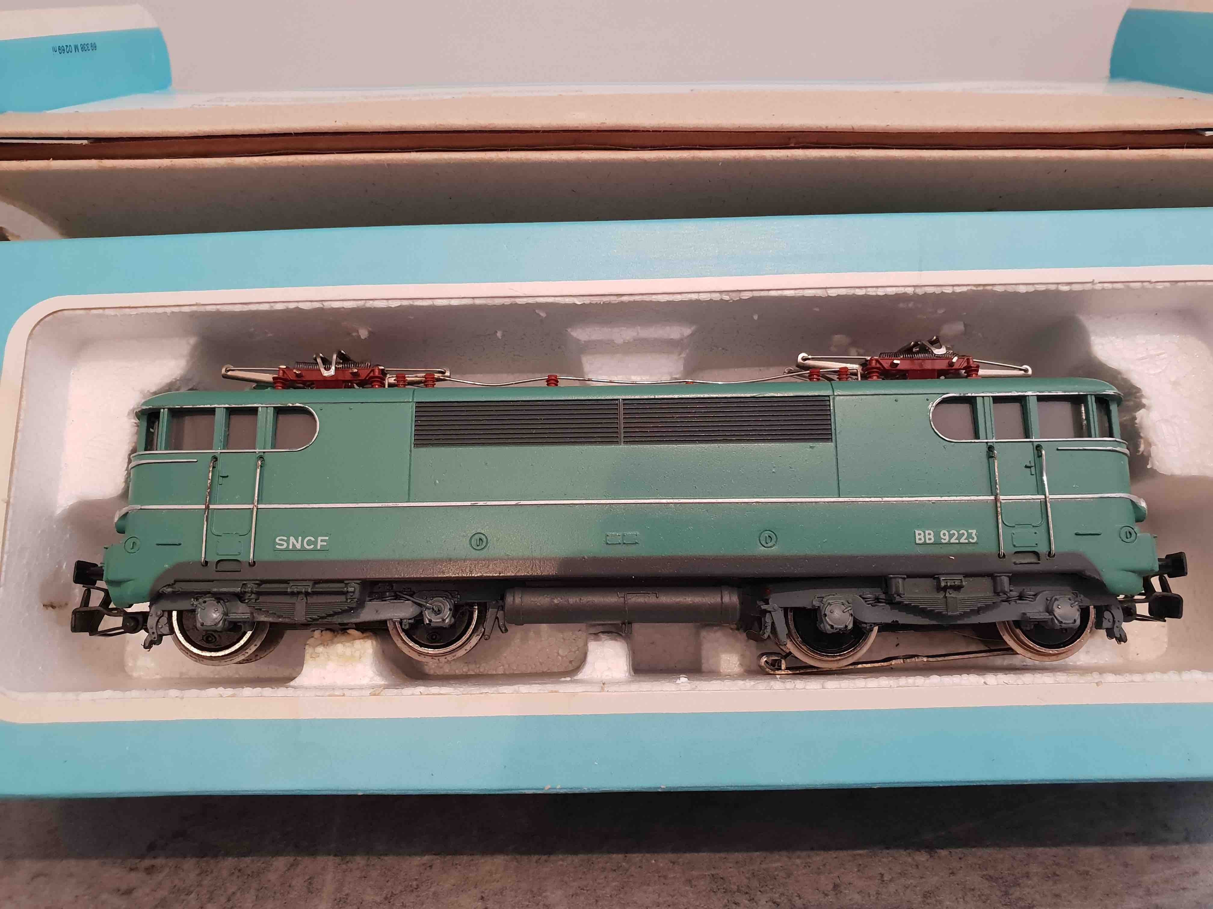 MARKLIN 3038 HO LOCOMOTIVE ELECTRIQUE BB 9223