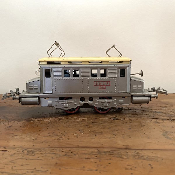 Locomotive électrique PO E1 Hornby Grise claire