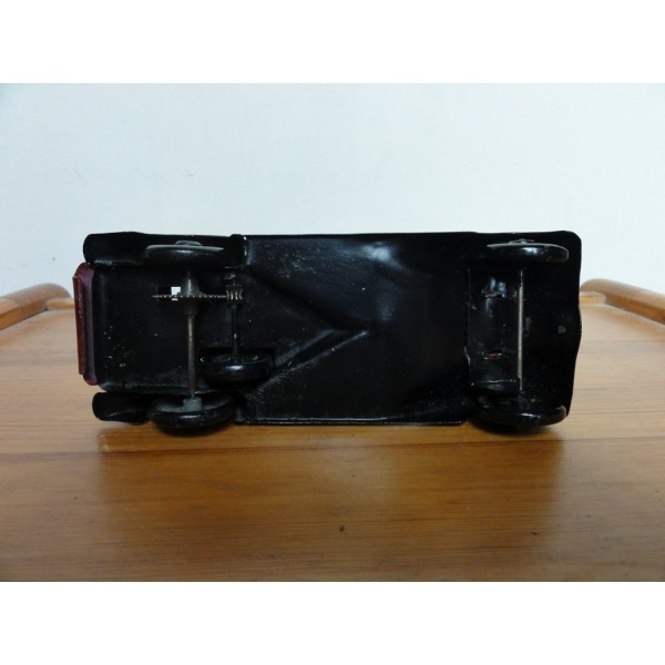 VOITURE CELTA QUATRE DE MARQUE CIJ