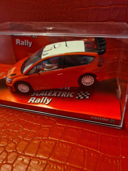 CITROEN C4 RED AND WHITE COLOUR SCALEXTRIC SCX REF 6437 