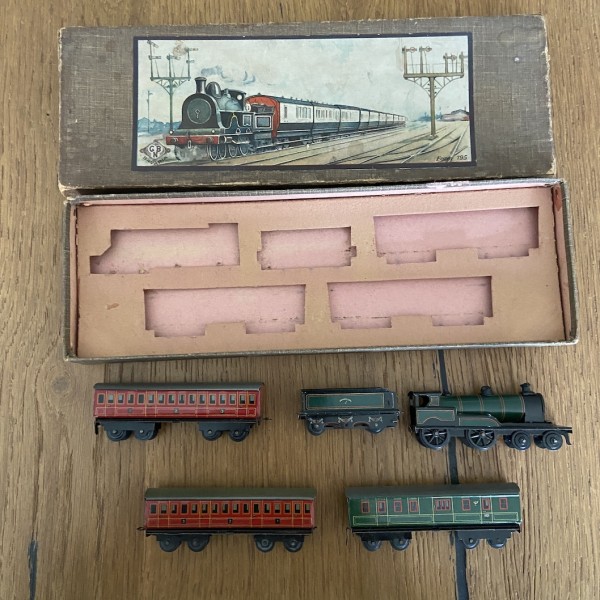 TRAIN VAPEUR GBN BAVARIA EN BOITE JOUET DE TABLE AVANT 1934 Réf Form 795