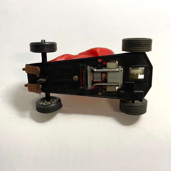 Kart  rouge Jouef record 64 ref 3681
