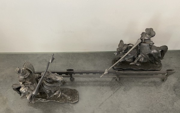 LE TOURNOI MOYEN AGE VAINQUEUR ET VAINCU PLUS BARRIERE  ETAIN DU GRAAL