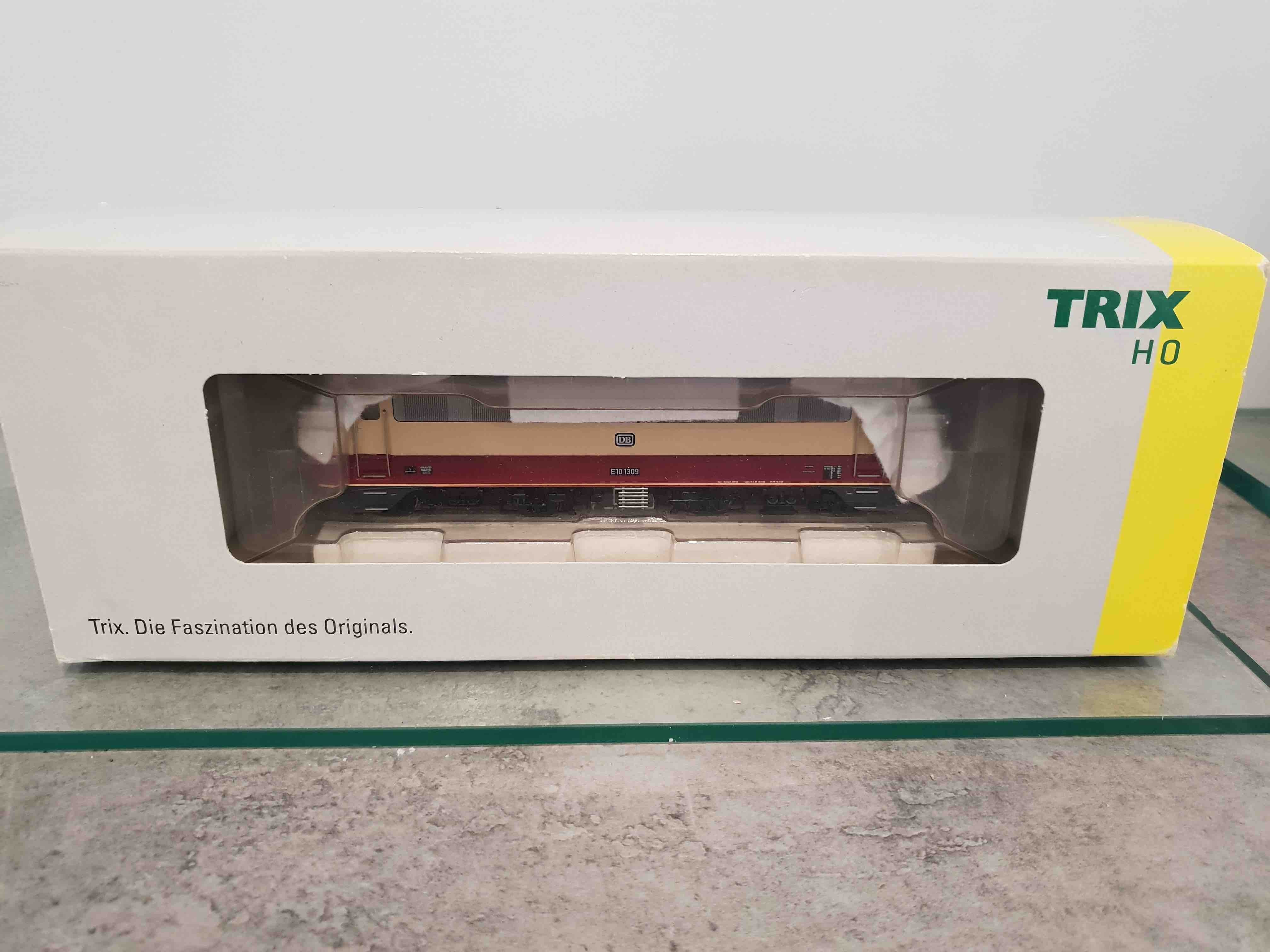 TRIX 22836 LOCOMOTIVE ELECTRIQUE BR E 1012