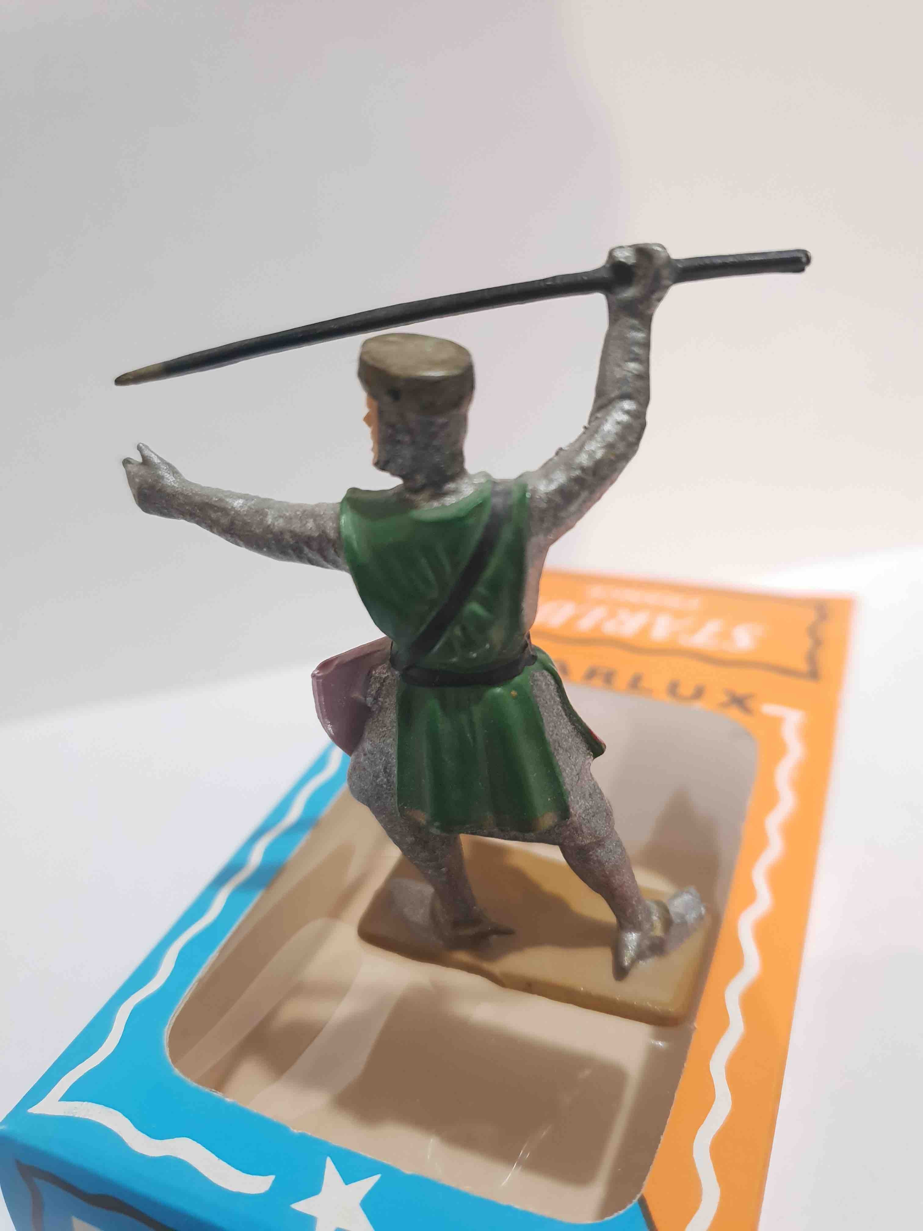 CHEVALIER ÉCUSSON JAVELINE STARLUX PIEDS BLANC RÉF 600 MOYEN ÂGE