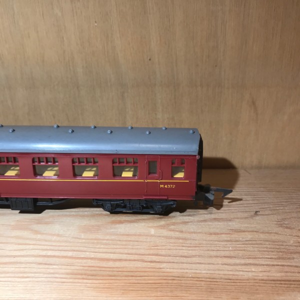 Voiture 2nd classe type Mark 1 JOUEF Réf 456