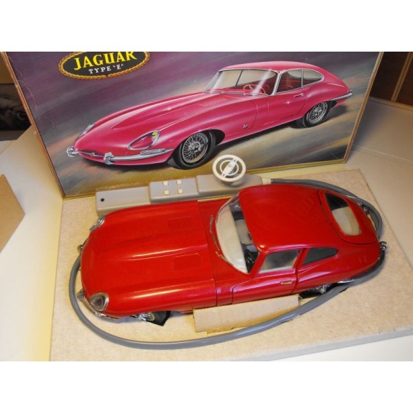 JAGUAR  TYPE E Marque  MONT BLANC