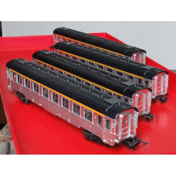 VOITURES GÉGÉ TRAIN